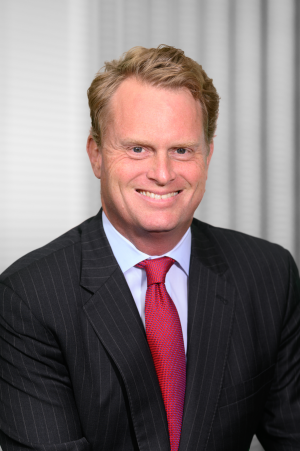 Photo of Jordon Kruse, managing director and co-portfolio manager of Oaktree Capital Management's special situations strategy.